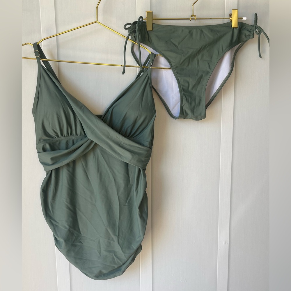 Maternity Green One-Piece Swimsuit with Ruched Design Size Medium